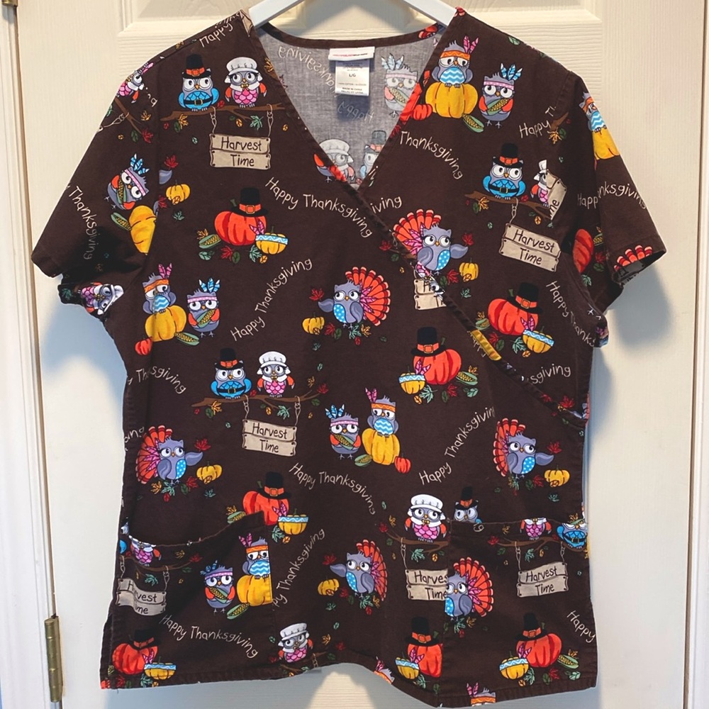 Scrubstar Thanksgiving Harvest Scrubs Top EUC